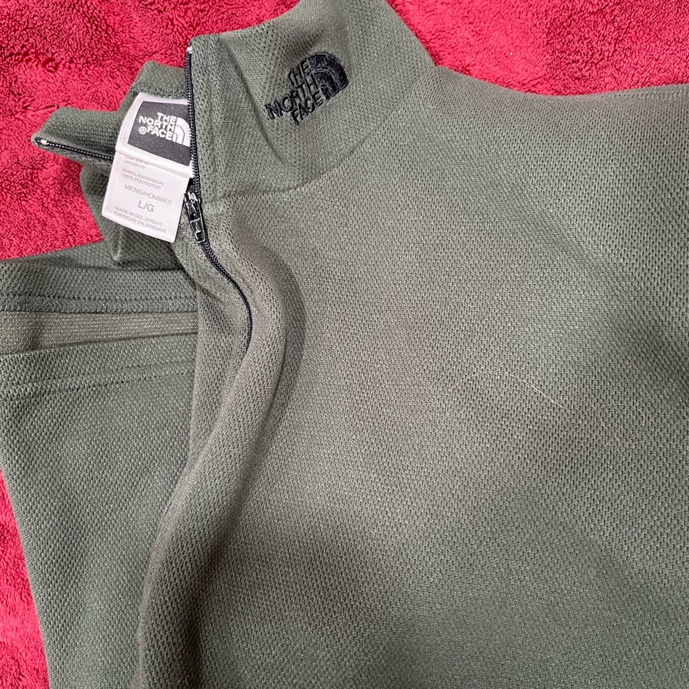 The North Face Men's Flight series Green quarter zip